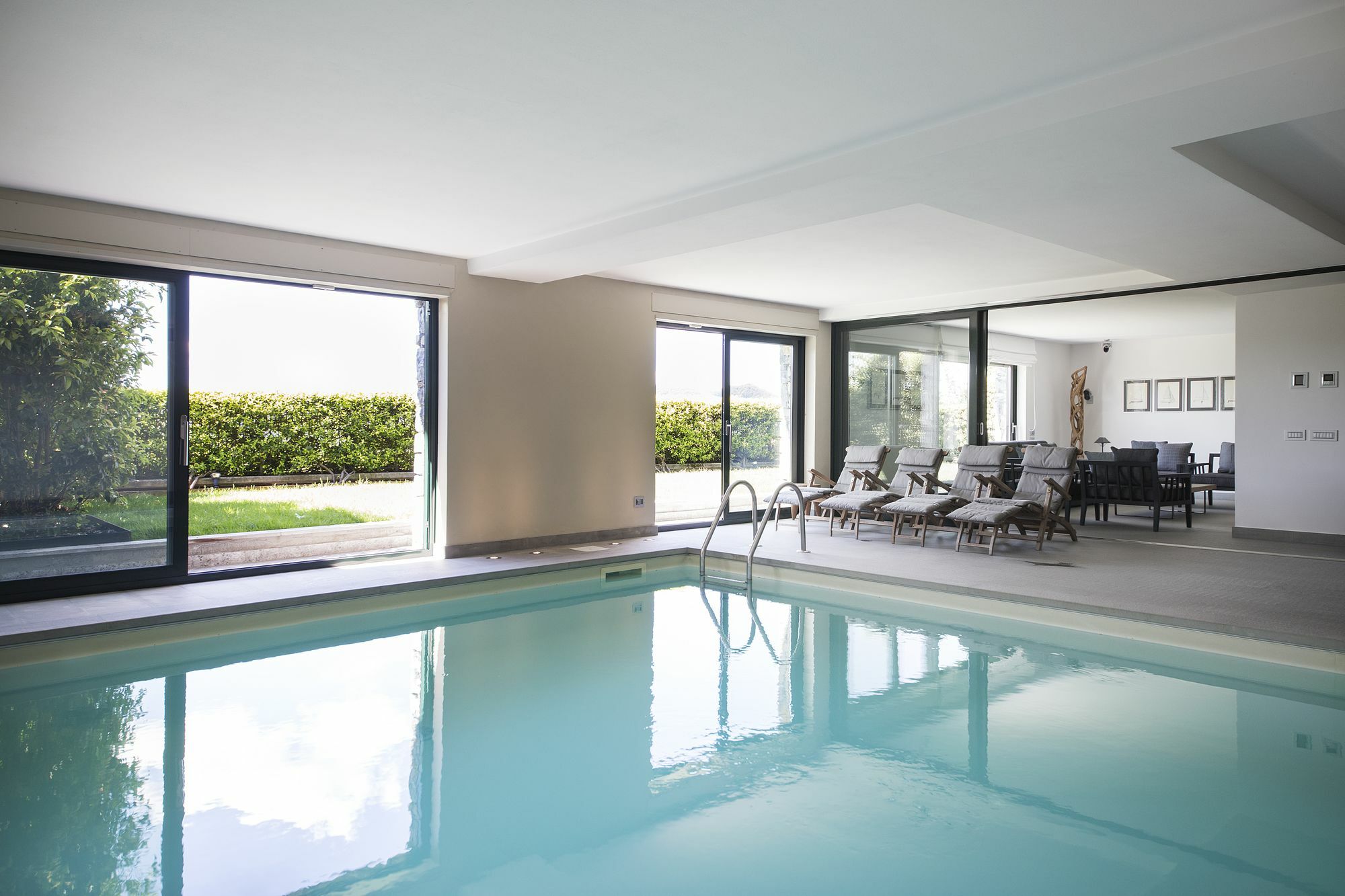 Suite & Pool-Como House-160 Mt-Private Indoor Swimming Pool, Heated All Year-Private Covered Parking-Private Garden And Terrace-Fully Equipped Kitchen Экстерьер фото